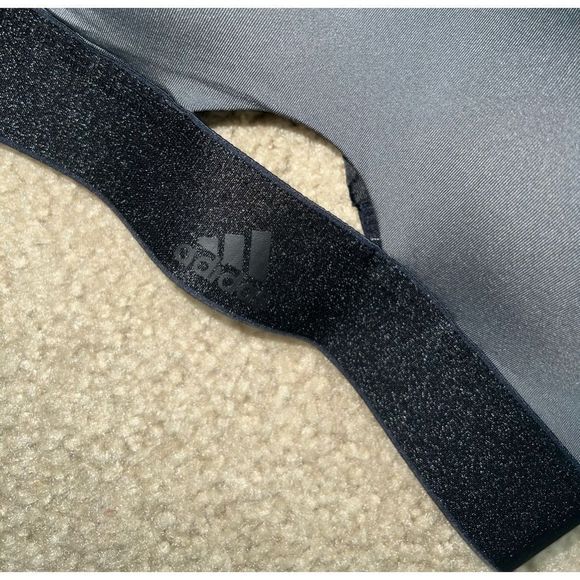 Gifted to Katie Adidas Dark Gray & Black sports bra size XS - Picture 4 of 8